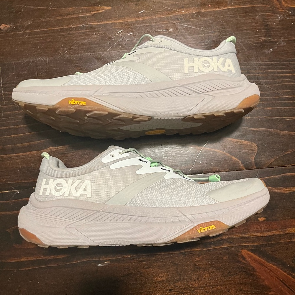Women’s Hoka tennis shoe 8.5